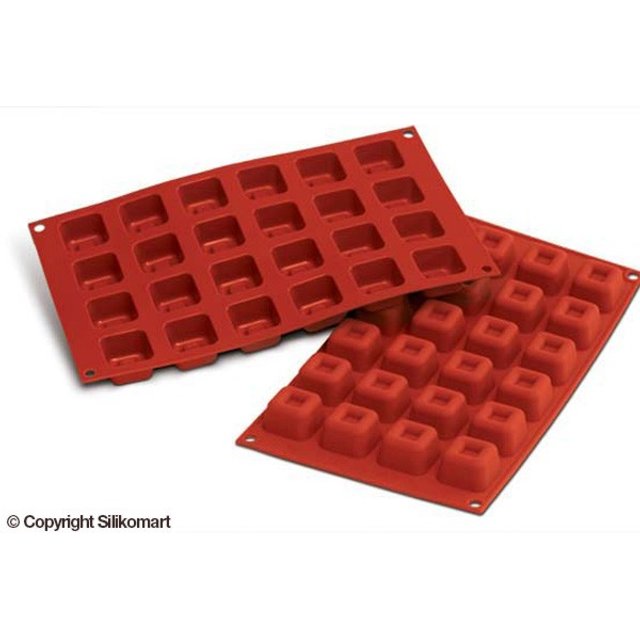 Obrázek produktu Forma silikon terakota: SAVARIN ČTVEREC 24x16ml   3,5x3,5cm v.2,15cm