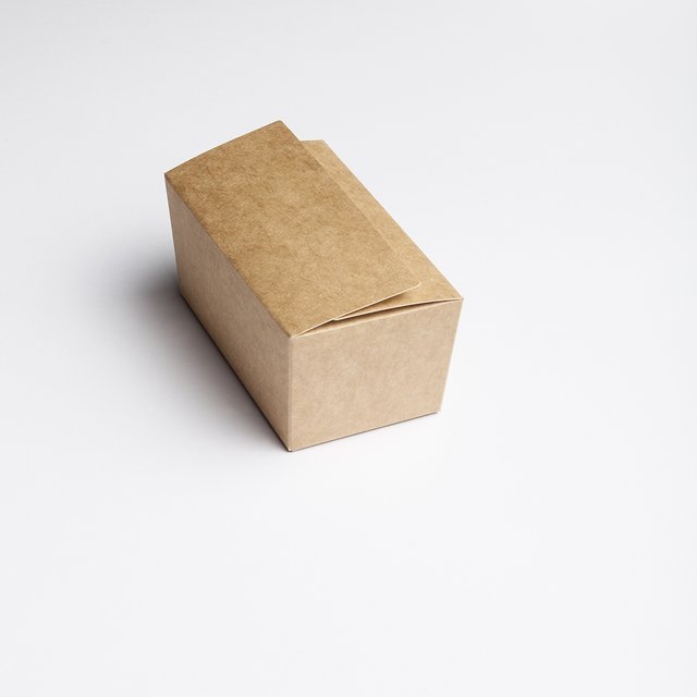 Obrázek produktu Krabička na pralinky 12,2x6,8x5,6cm papír přírodní 1ks (bal.25ks)