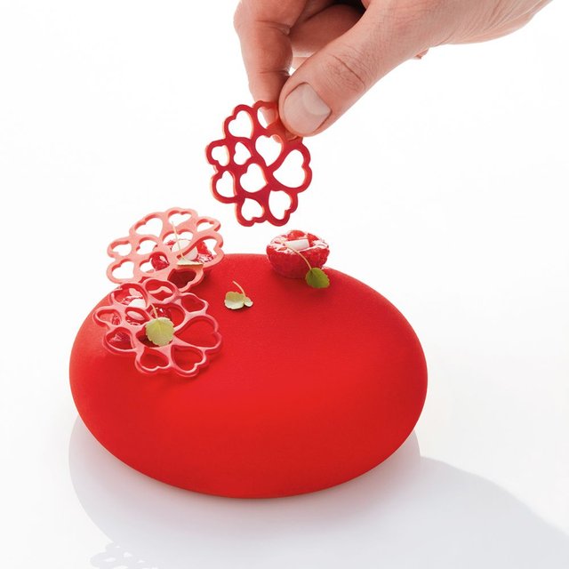 Obrázek produktu Forma silikon šedá: dekorace kolečka -srdíčka 30x17,5cm Pavoni