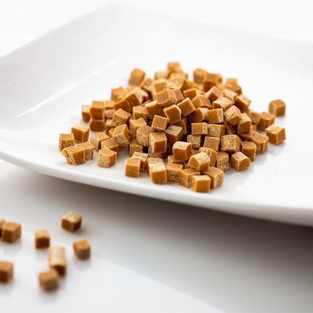 Obrázek produktu Slané karamelové kostky k dekoraci a zapékání 6mm CARAMEL CUBES 10x 1kg IRCA